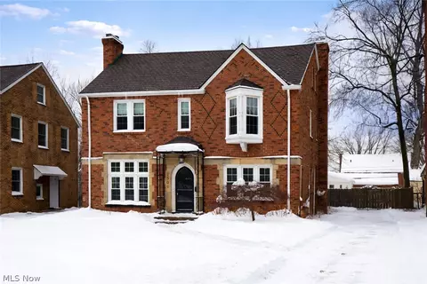 2500 Dysart Rd, University Heights, OH 44118