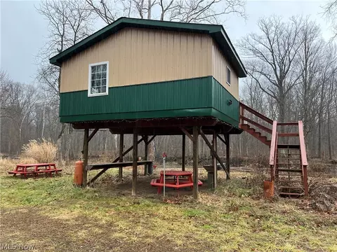 4512 Wenz Rd, Wakeman, OH 44889