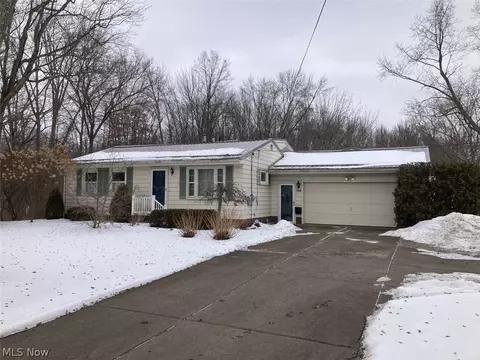 746 W Ohio Ave, Sebring, OH 44672
