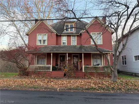 328-330 E Washington St, Lisbon, OH 44432