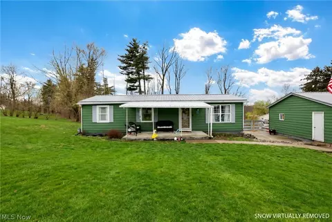 66821 Barrett Hl, Cambridge, OH 43725