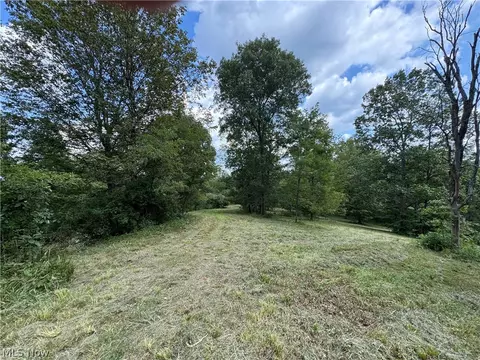 1475 St Rte 124, Coolville, OH 45723