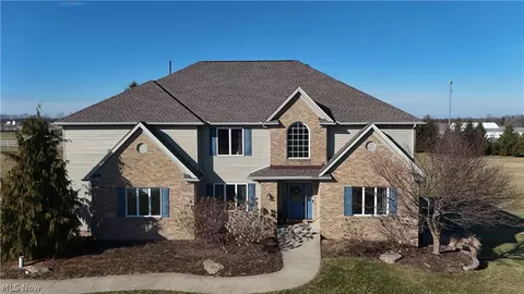 1617 Charolais St NW, Uniontown, OH 44685
