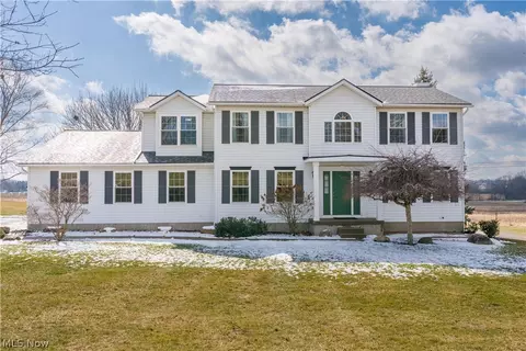 1762 Charolais St NW, Uniontown, OH 44685