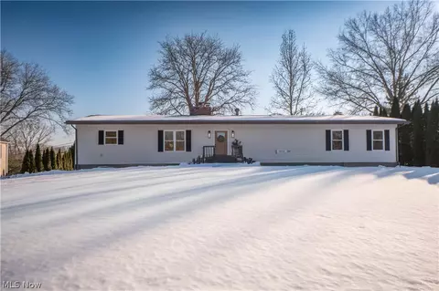 590 Eleanora Dr, Cuyahoga Falls, OH 44223
