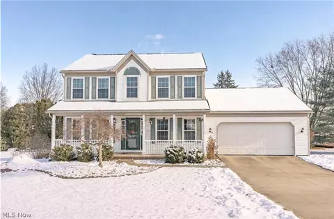 13152 Kaufman Ave NW, Hartville, OH 44632