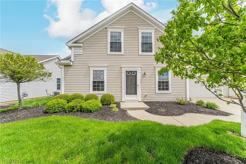 8708 Wakefield Run, North Ridgeville, OH 44039