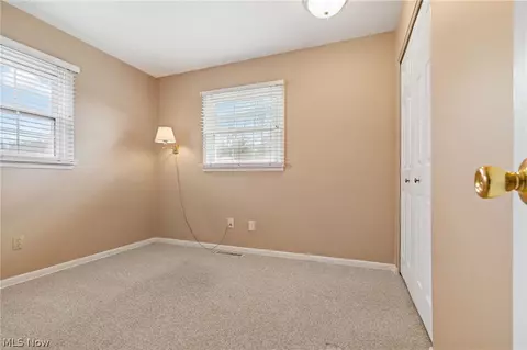 Bedroom - 271 Manor Ave NW, Canton, OH 44708 photo 2 of 4