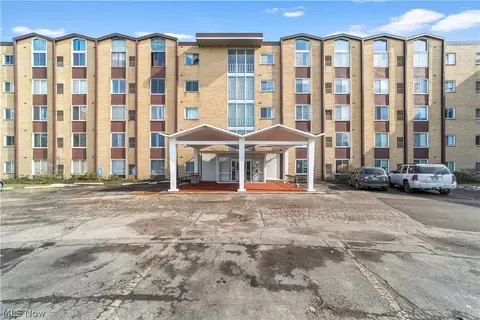 25735 Lorain Rd, North Olmsted, OH 44070