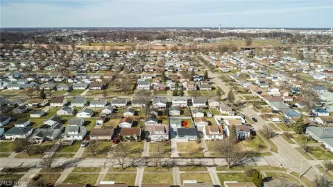 View/Area - 6330 Ledgebrook Dr, Brook Park, OH 44142 photo 2 of 2