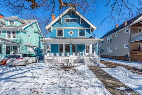 1471 Wayne Ave, Lakewood, OH 44107