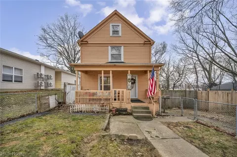 796 Allyn St, Akron, OH 44311