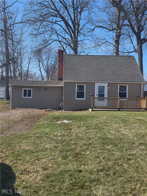 1138 E 331st St, Eastlake, OH 44095