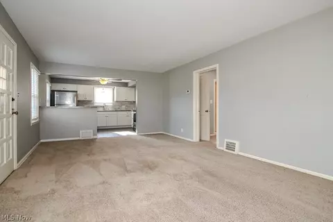 29613 Sylvan Dr, Willowick, OH 44095 photo 25