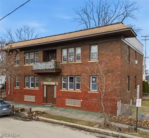 3384 W 63rd St, Cleveland, OH 44102