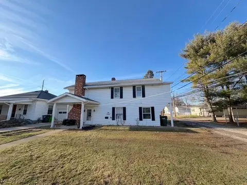 107 W 21st St, Dover, OH 44622