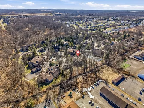 View/Area - 1183 Red Tail Hawk Dr #5, Boardman, OH 44512 photo 1 of 4
