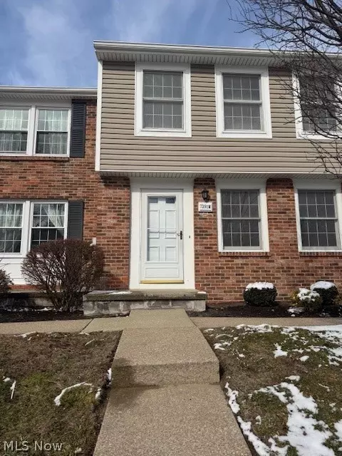 7391 Willow Run Dr, Mentor, OH 44060