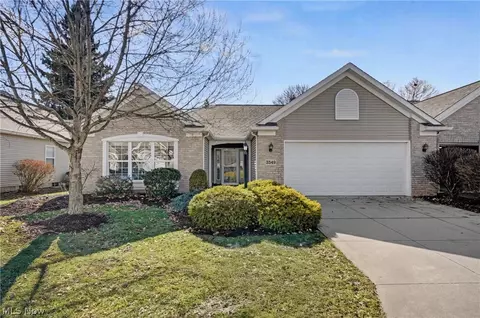 3549 Elmhurst Cir, Uniontown, OH 44685