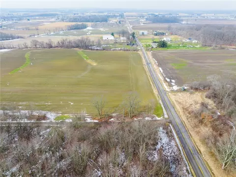 7389 Doylestown Rd, Sterling, OH 44276