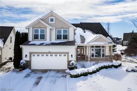 22227 North Trl, Strongsville, OH 44149
