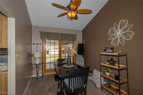 423 E Decker Dr, Seven Hills, OH 44131 photo 9