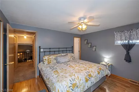 423 E Decker Dr, Seven Hills, OH 44131 photo 33