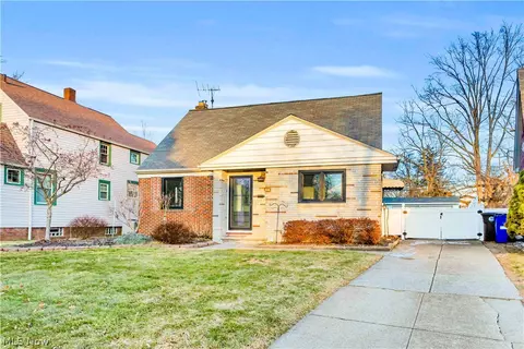 3337 W 162nd St, Cleveland, OH 44111