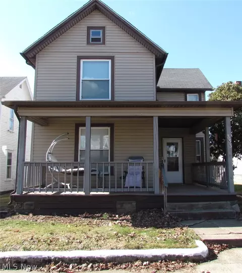 333 S 9th St, Coshocton, OH 43812