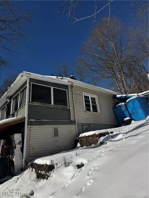 55935 Main St, Bridgeport, OH 43912