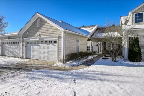 4287 Greenway Trail St NW, Massillon, OH 44647