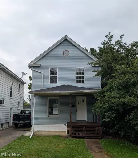 807 Woodland Ave, Elyria, OH 44035