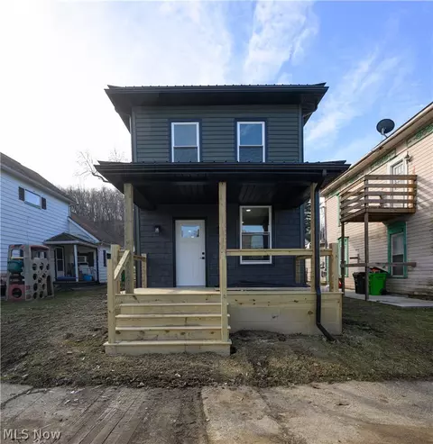 530 E High St, Uhrichsville, OH 44683