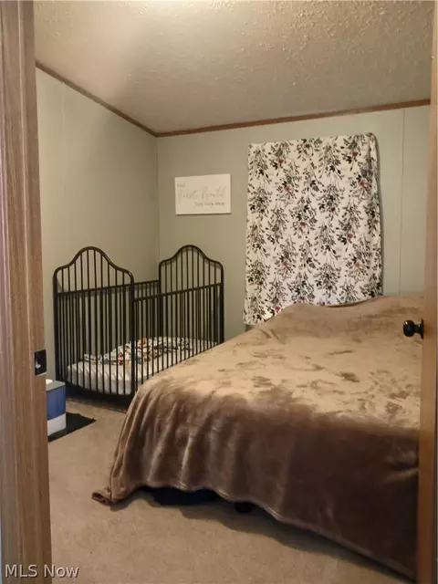 Bedroom - 111 Everson Rd, Belpre, OH 45714 photo 2 of 2
