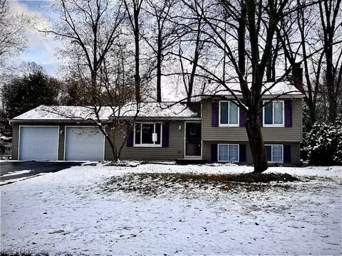 7666 Micawber, Warren, OH 44484