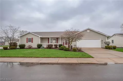 1060 Roosevelt St NE, Massillon, OH 44646