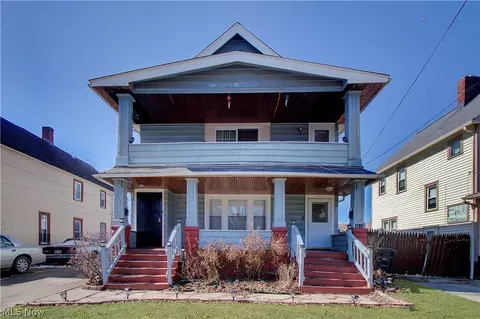 3316 W 97th St, Cleveland, OH 44102