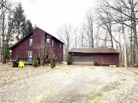 710 Russell St, Newton Falls, OH 44444
