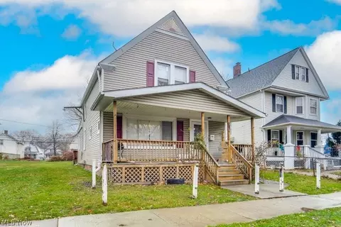 2036 W 83rd St, Cleveland, OH 44102