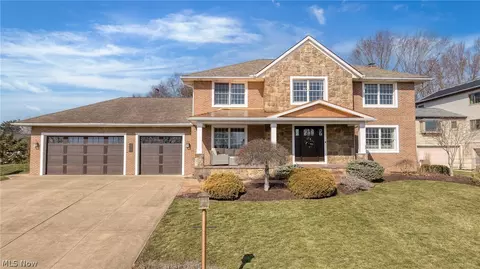5229 Violet Knoll Ave NE, Canton, OH 44705