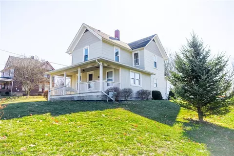 3822 State St NW, North Canton, OH 44720