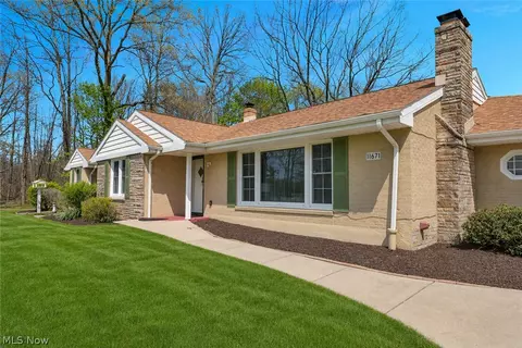 11671 Green Beaver Rd, Canfield, OH 44406