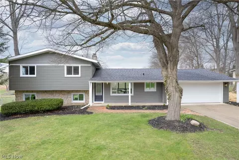 3312 Bancroft Rd, Fairlawn, OH 44333