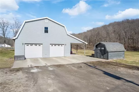Exterior - 29395 Beitler Rd, Dennison, OH 44621 photo 2 of 3
