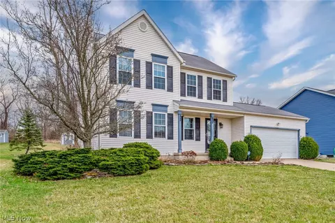 7347 Meadowhaven Dr, Chippewa Lake, OH 44215