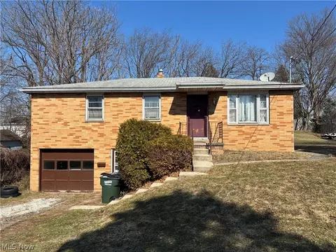 627 Lincoln Ave, Barberton, OH 44203