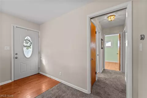 Entry Way - 72 Pinehurst Rd, Munroe Falls, OH 44262 photo 1 of 5