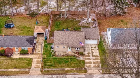 View/Area - 72 Pinehurst Rd, Munroe Falls, OH 44262 photo 3 of 3