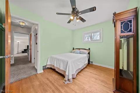 Bedroom - 72 Pinehurst Rd, Munroe Falls, OH 44262 photo 4 of 6