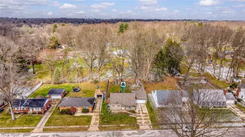View/Area - 72 Pinehurst Rd, Munroe Falls, OH 44262 photo 2 of 3